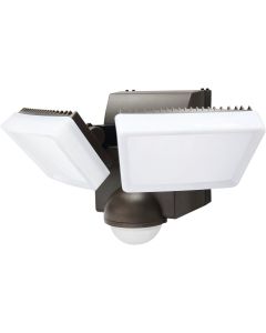 IQ America Bronze 800 Lm. LED Motion Sensing Battery Operated 2-Head Security Light Fixture