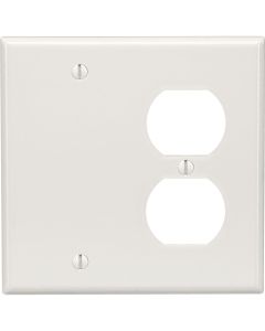 Leviton 2-Gang Thermoset Plastic Blank/Duplex Receptacle Wall Plate, White