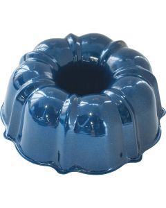 Nordic Ware 6-Cup Bundt Cake Pan