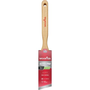 Wooster Ultra/Pro Extra-Firm 1-1/2 In. Angle Sash Paint Brush